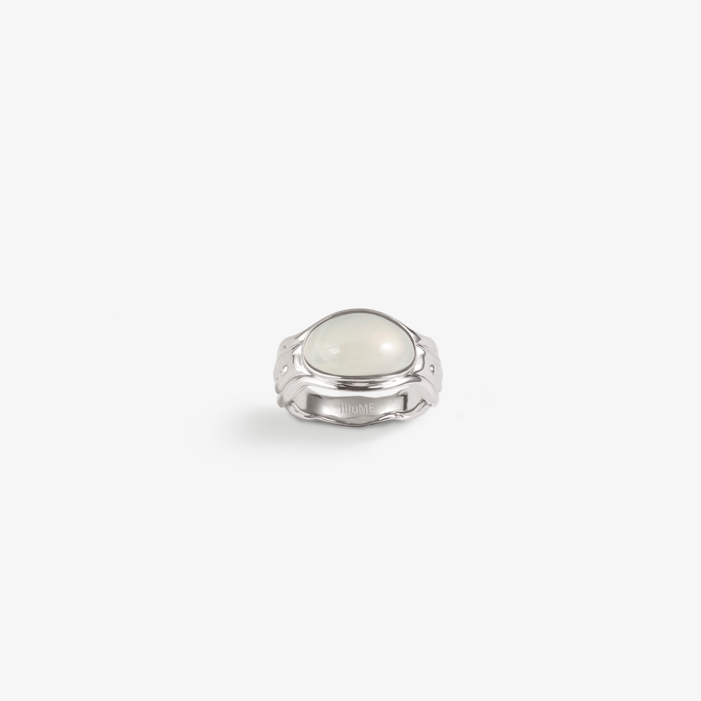 White Chalcedony Auspicious Clouds Ring