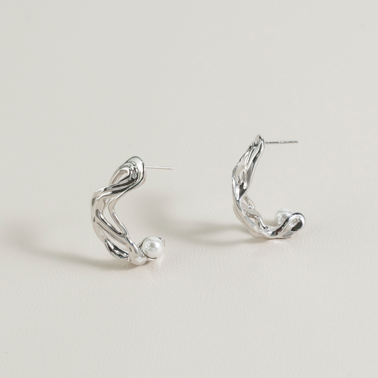 c-shaped auspicious cloud earrings