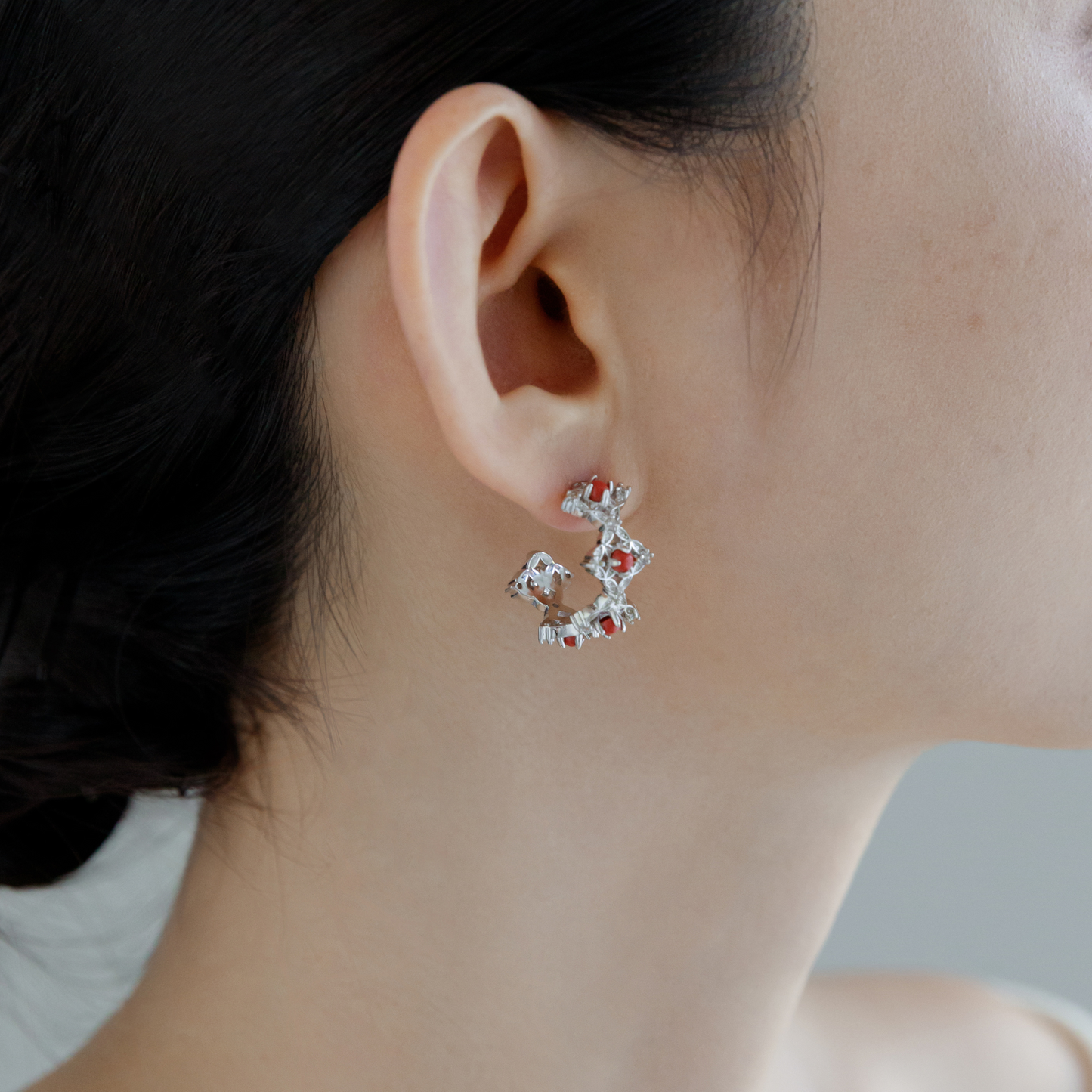 Nanhong Coin C-shaped Earrings